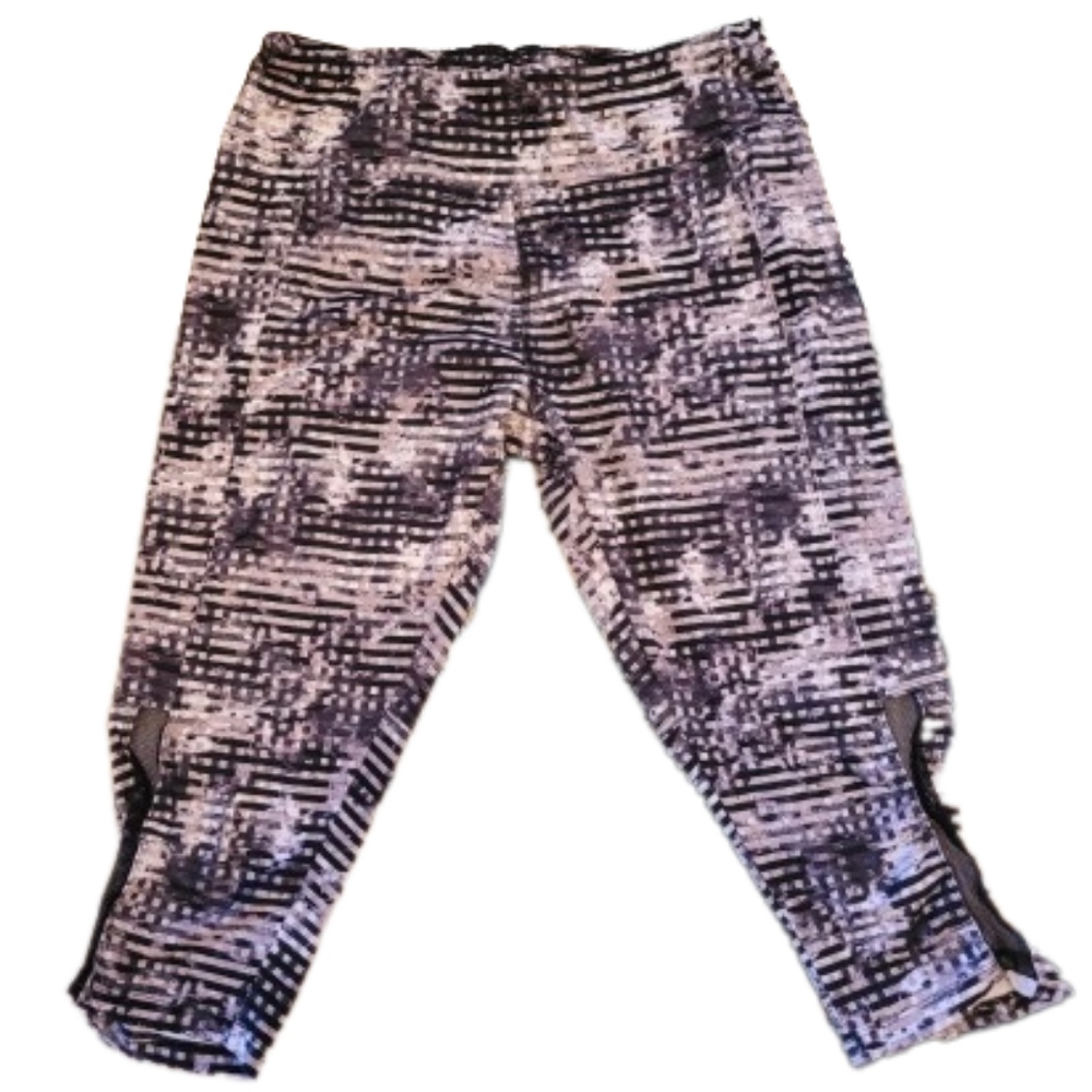 MARIKA Cropped Leggings with Mesh Detail on Lower Leg, Size XL